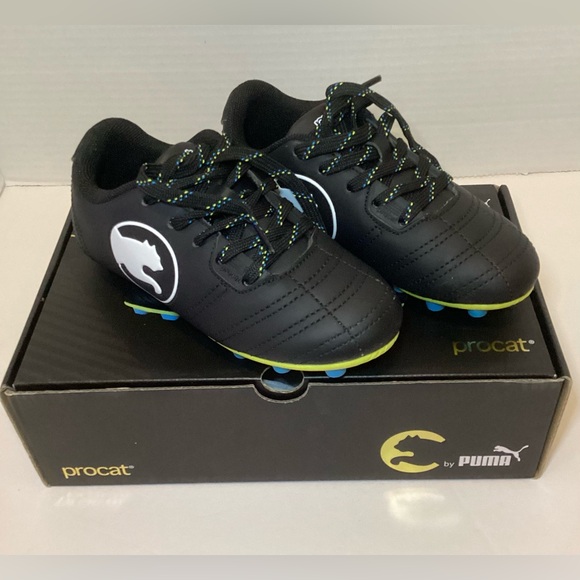 Puma Other - Puma Procat Speed Force Soccer Cleats Size 11 Boys